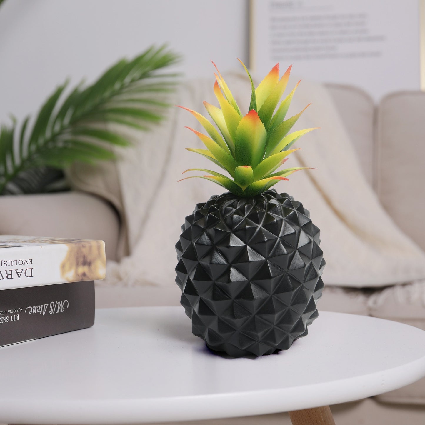 Black pineappl office desk decoration plant pot