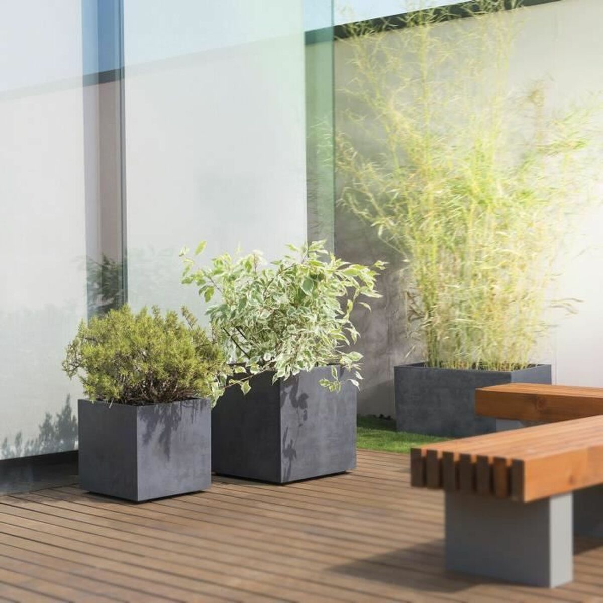 Plant pot Deroma-2