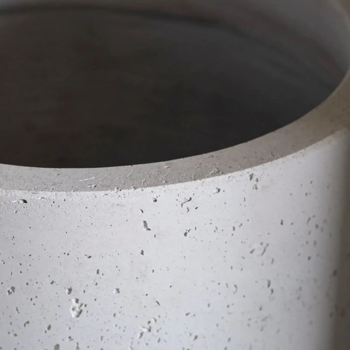 Aurella | White Mist – 30cm Medium Concrete Cylinder Planter – 13L Round Plant Pot