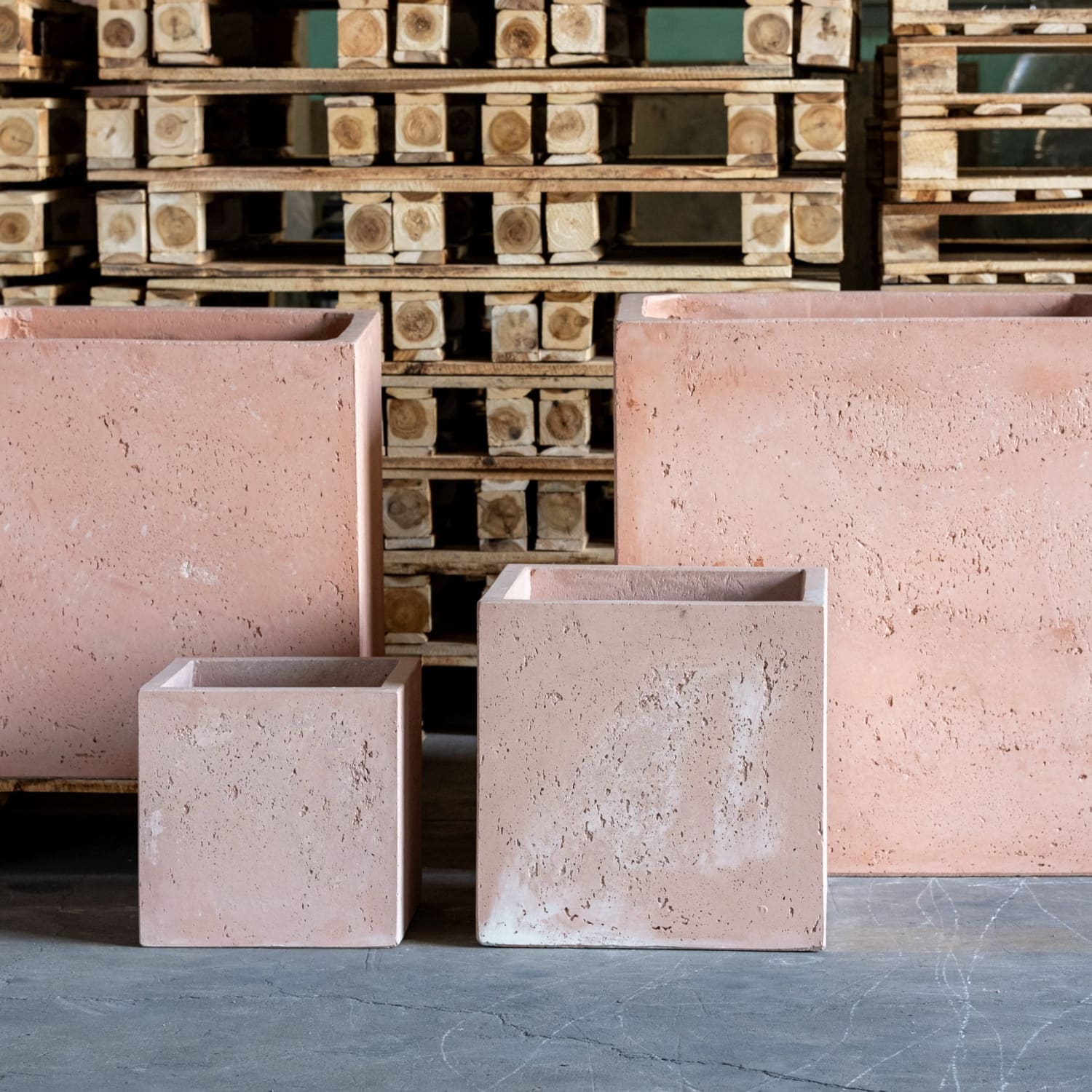 Cubrosa | Blushstone – 40cm Large Square Concrete Planter – 38L Cube Plant Pot-2
